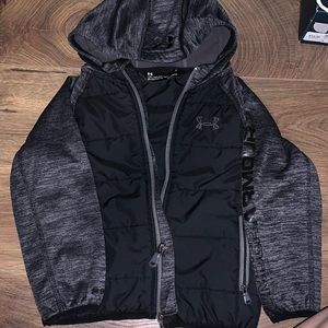 Boys under armour cold gear jacket size 4